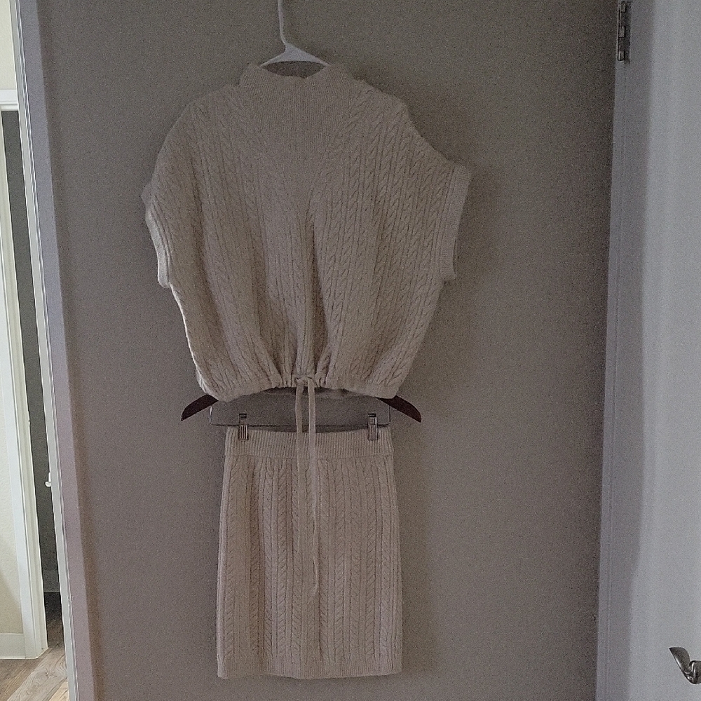 Express NWT Cream Knit Set